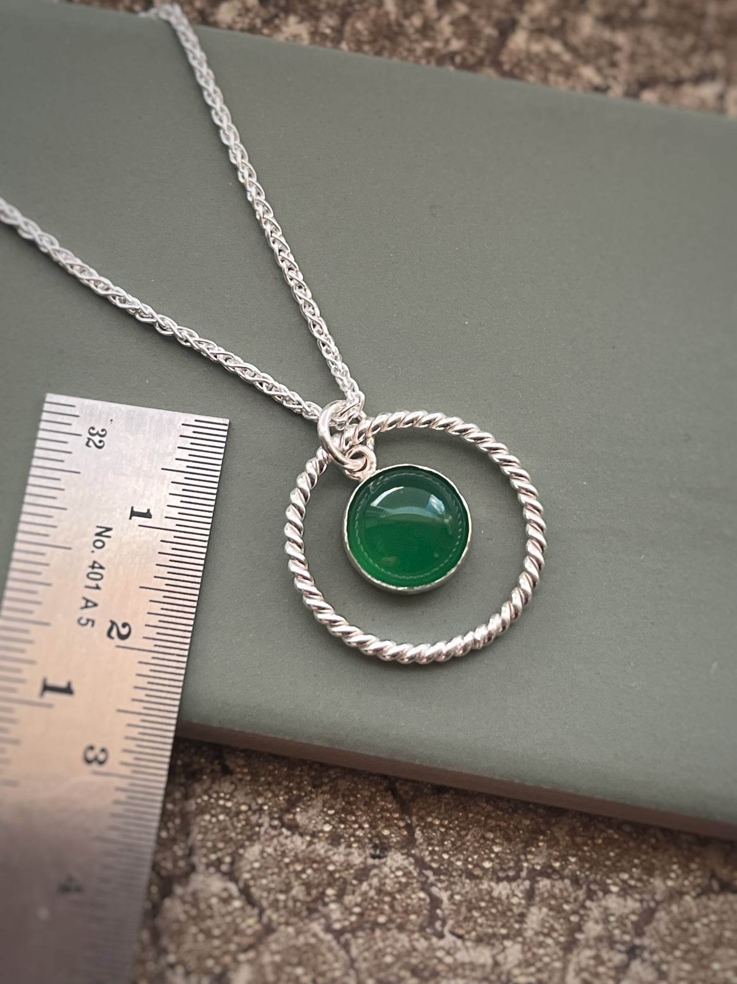 Agate 12mm gemstone & twisted sterling silver hoop pendant