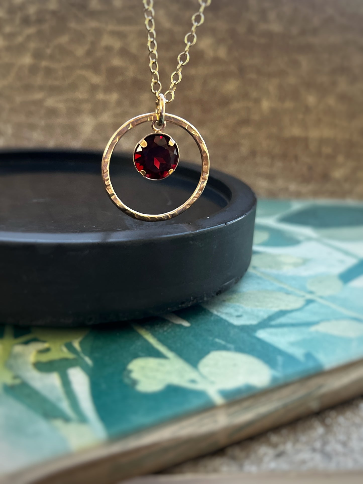 Solid 9ct yellow gold 8mm Garnet hoop pendant necklace 18 inches