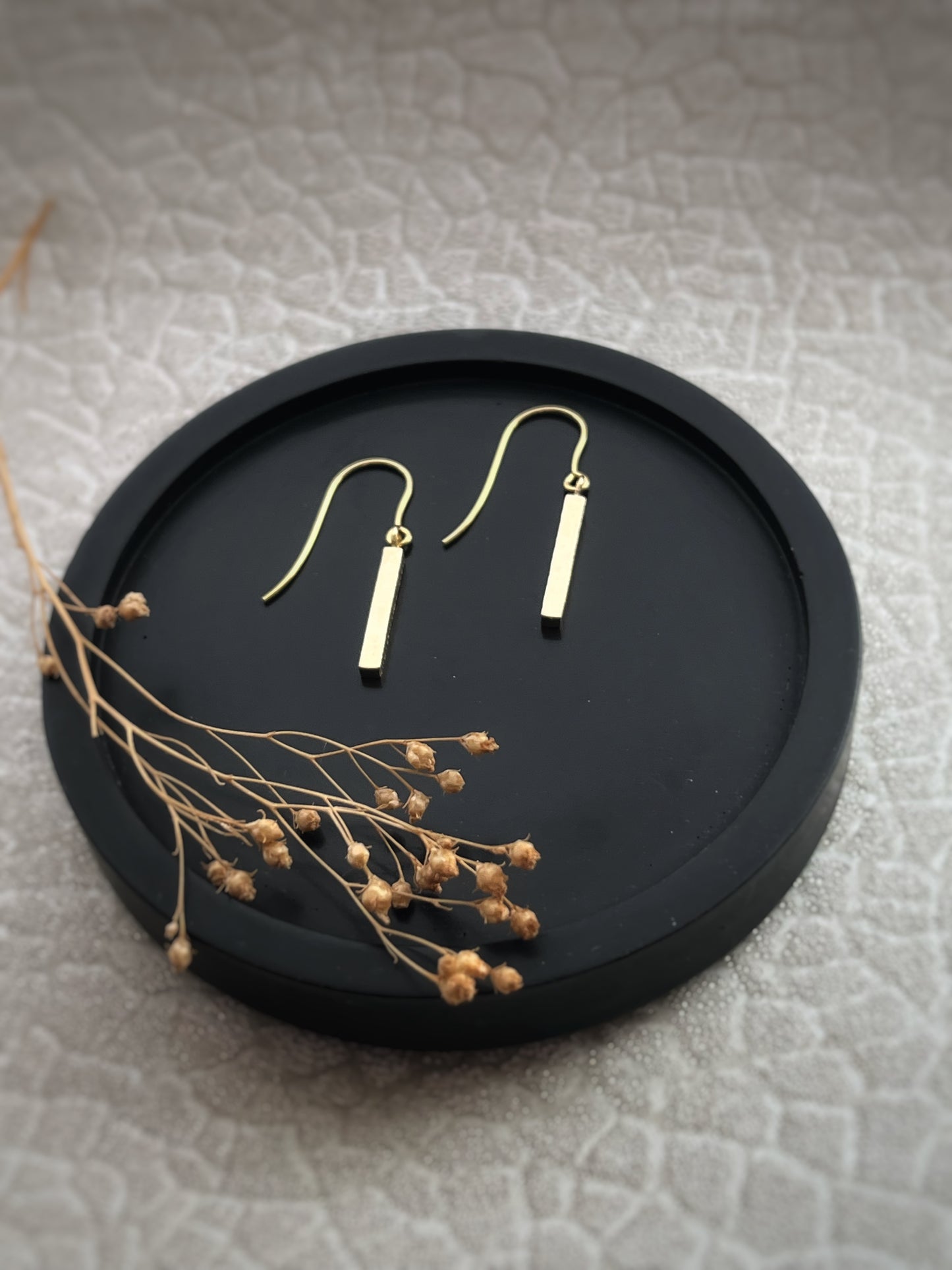 Solid 9ct gold hammered chunky tree bark textured rectangle dangly drop earrings