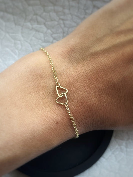 Solid 9ct gold hammered 2 triangle interlocking yellow gold 6mm hoop bracelet