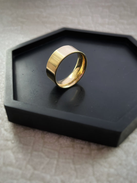 Solid 9ct yellow gold 8mm easy fit flat outside, domed inside simple plain modern chunky heavy recycled gold band ring