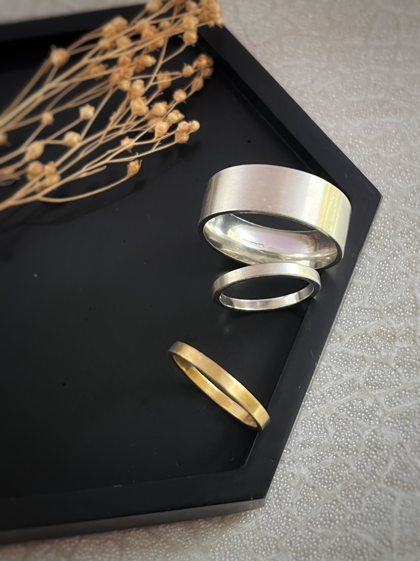 Solid 18ct White gold 8mm easy fit flat outside, domed inside simple plain modern  chunky heavy recycled gold band ring