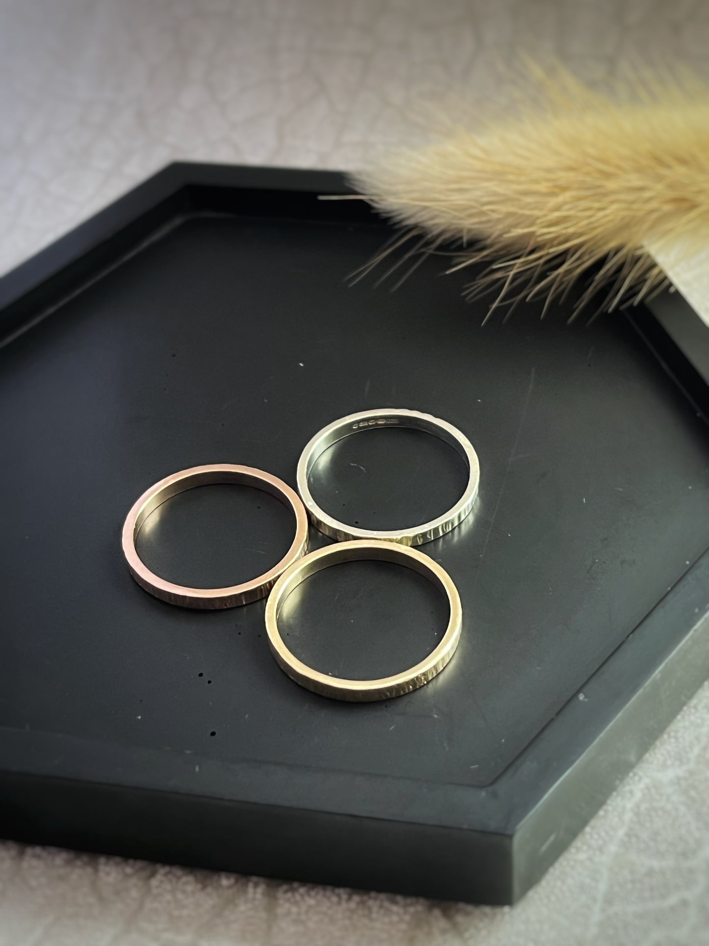 modern gold rings
