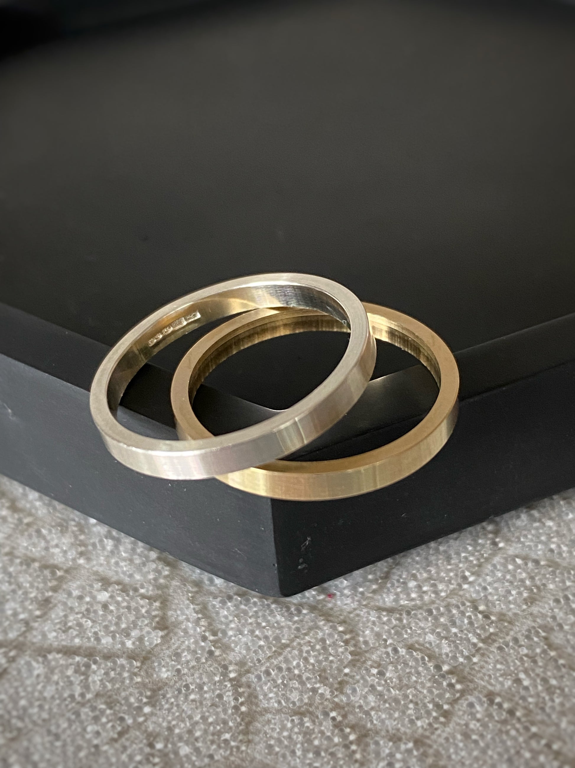 9ct yellow gold rings 