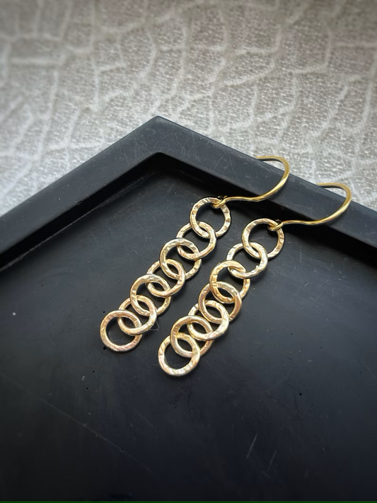 Simple 7 hoop solid 9ct yellow gold bark texture dangly earrings- 6mm