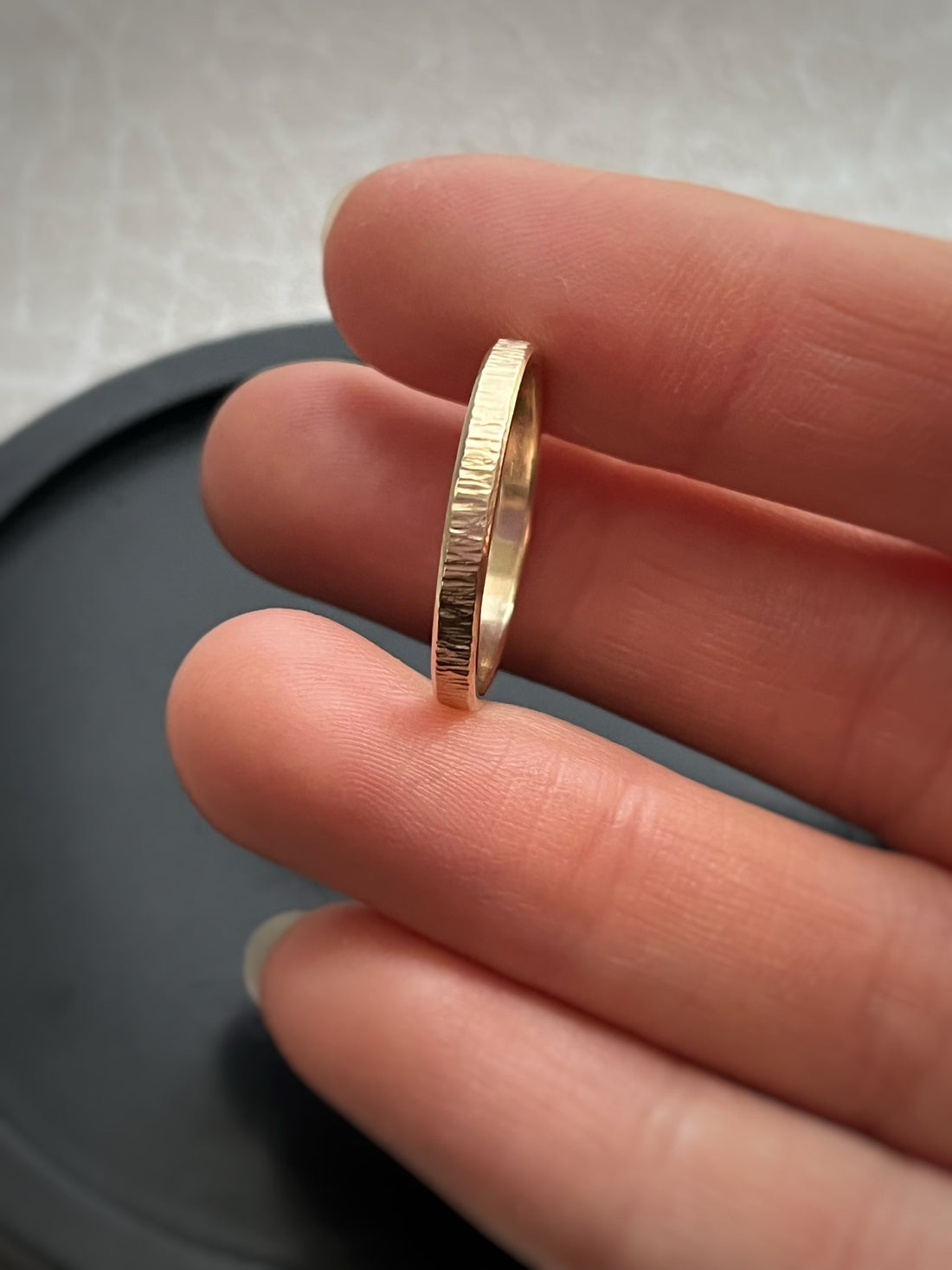 From Scrap to Scintillating Ring: The Journey of Recycled Gold 🌍