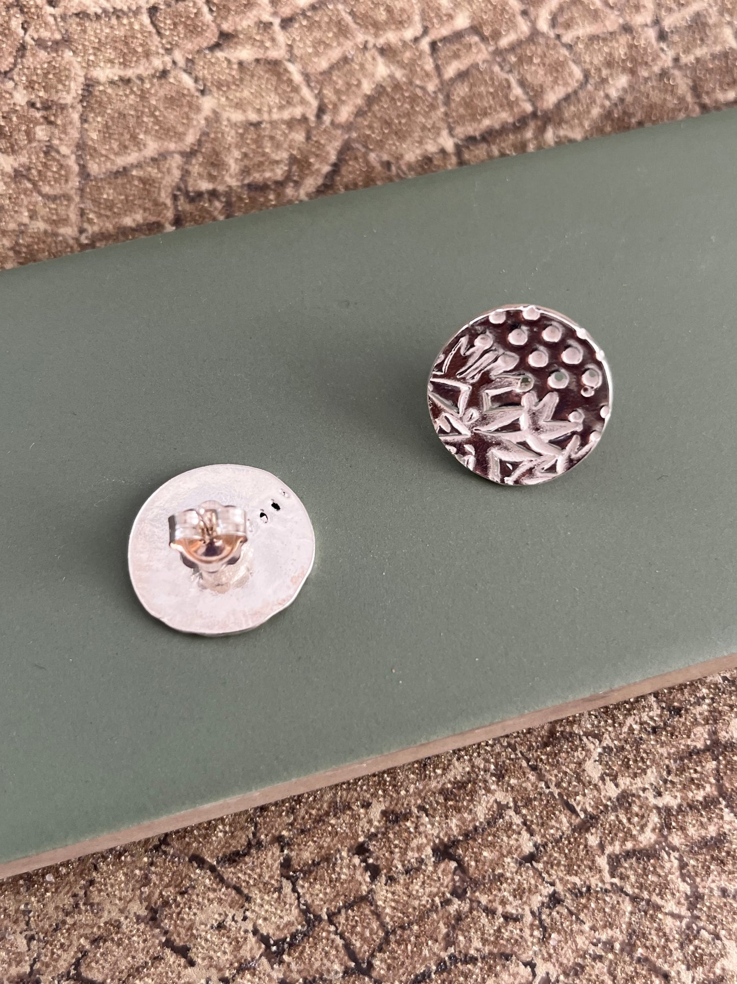 Abstract large round sterling silver 18mm stud earrings