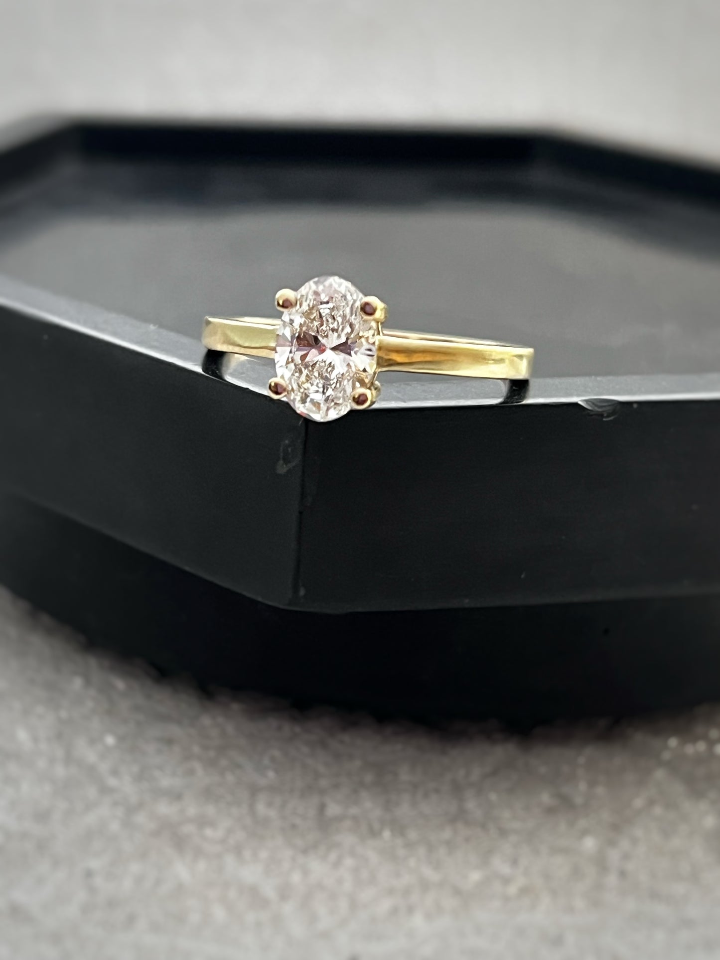 Solid gold 9ct yellow gold 1 carat oval lab grown diamond engagement ring