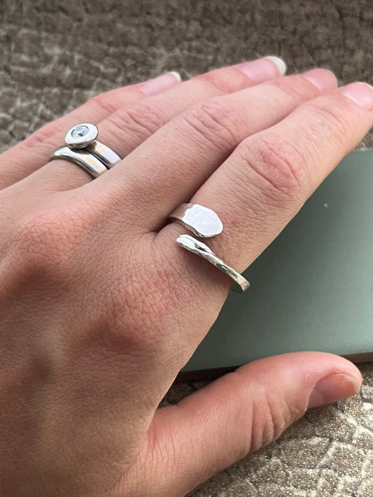 Hammered sterling silver chunky cross over ring Size P