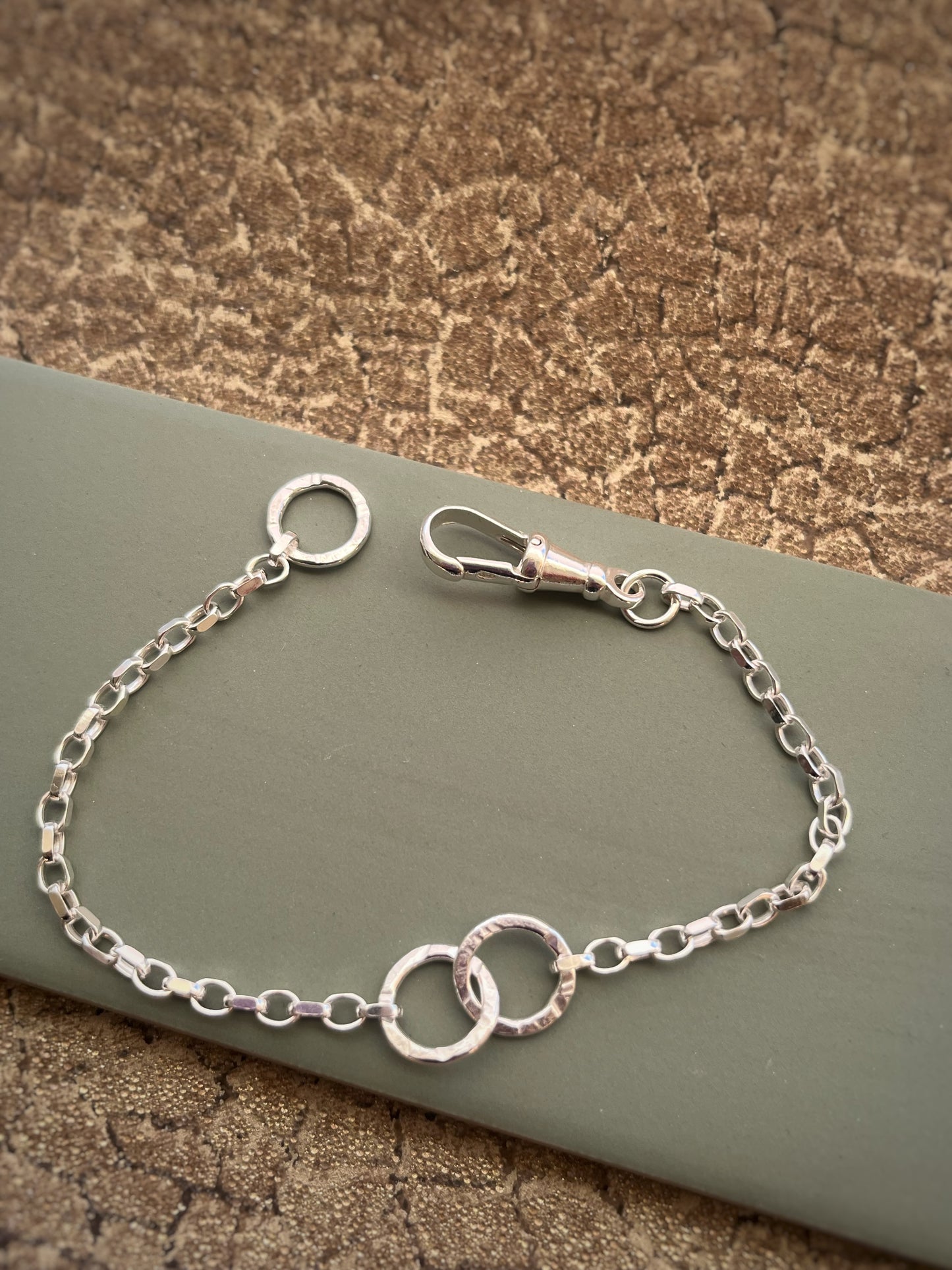 Double hammered hoop link sterling silver bracelet large Albert clasp