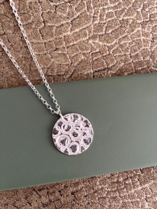 Fine silver abstract bubble pattern pendant 25mm