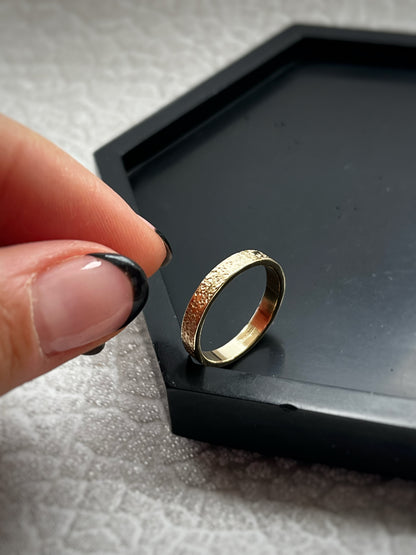 Solid 9ct yellow gold 3mm coastal beach sand delicate recycled gold flat band ring