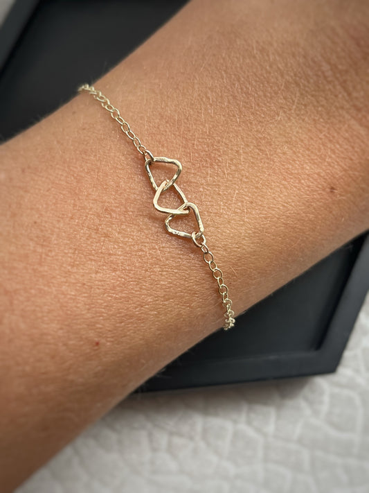 Solid 9ct gold hammered 3 triangle interlocking yellow gold 6mm hoop bracelet