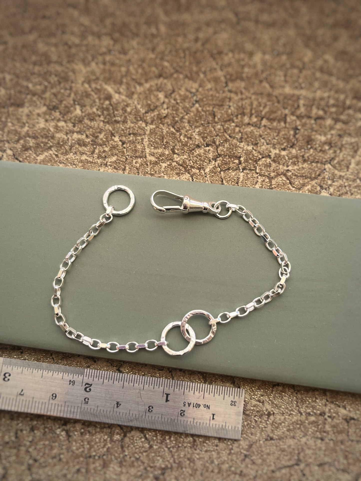 Double hammered hoop link sterling silver bracelet large Albert clasp