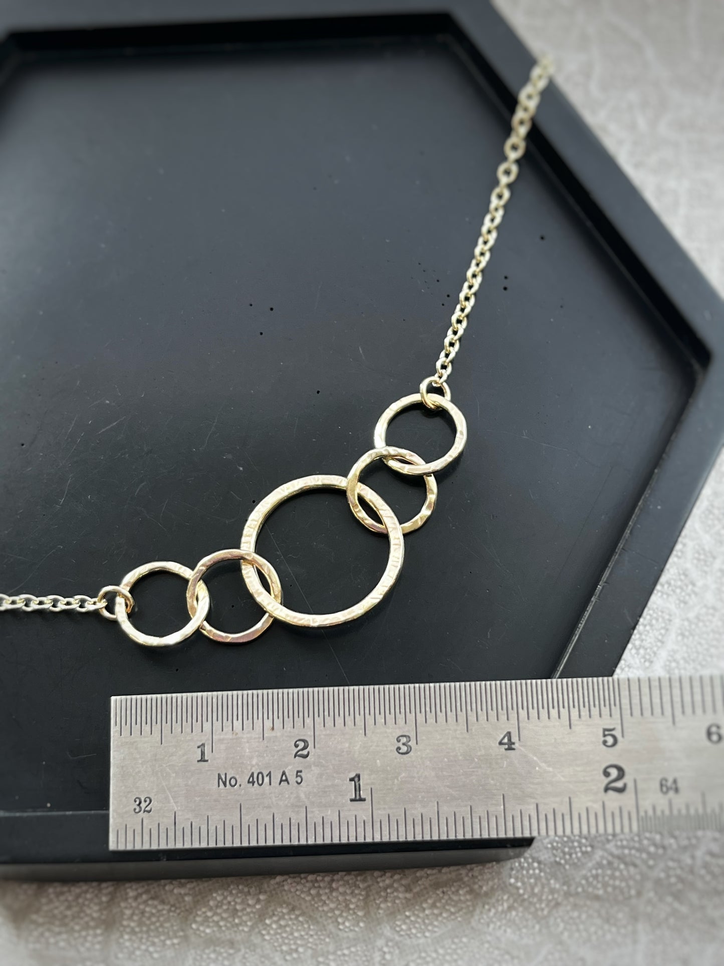 Solid 9ct gold 5 interlocking circle hoop heavy chain, a handmade hammered tree bark textured necklace