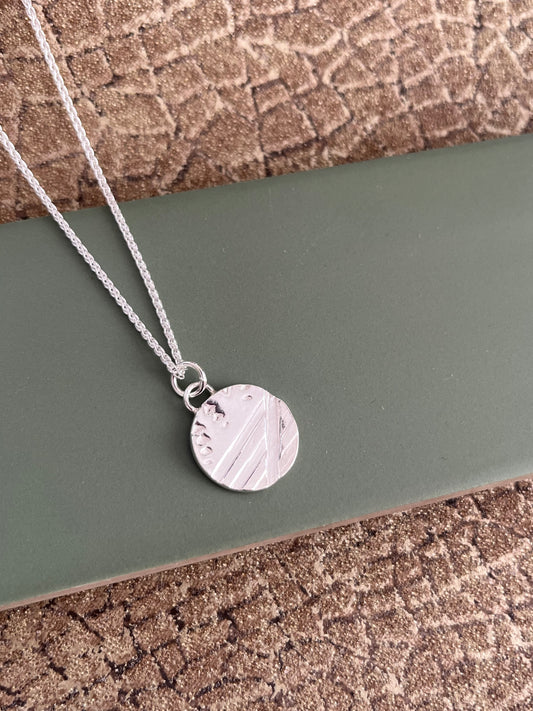 Fine silver abstract pattern pendant 16mm