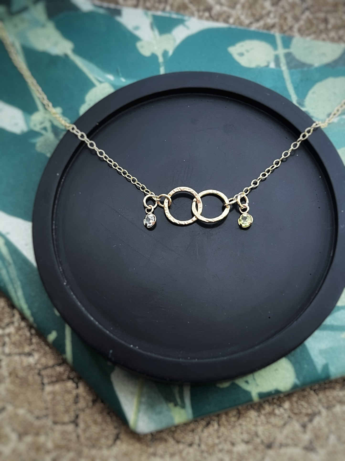 Solid 9ct yellow gold hammered hoop necklace Aquamarine & Peridot 16 inches