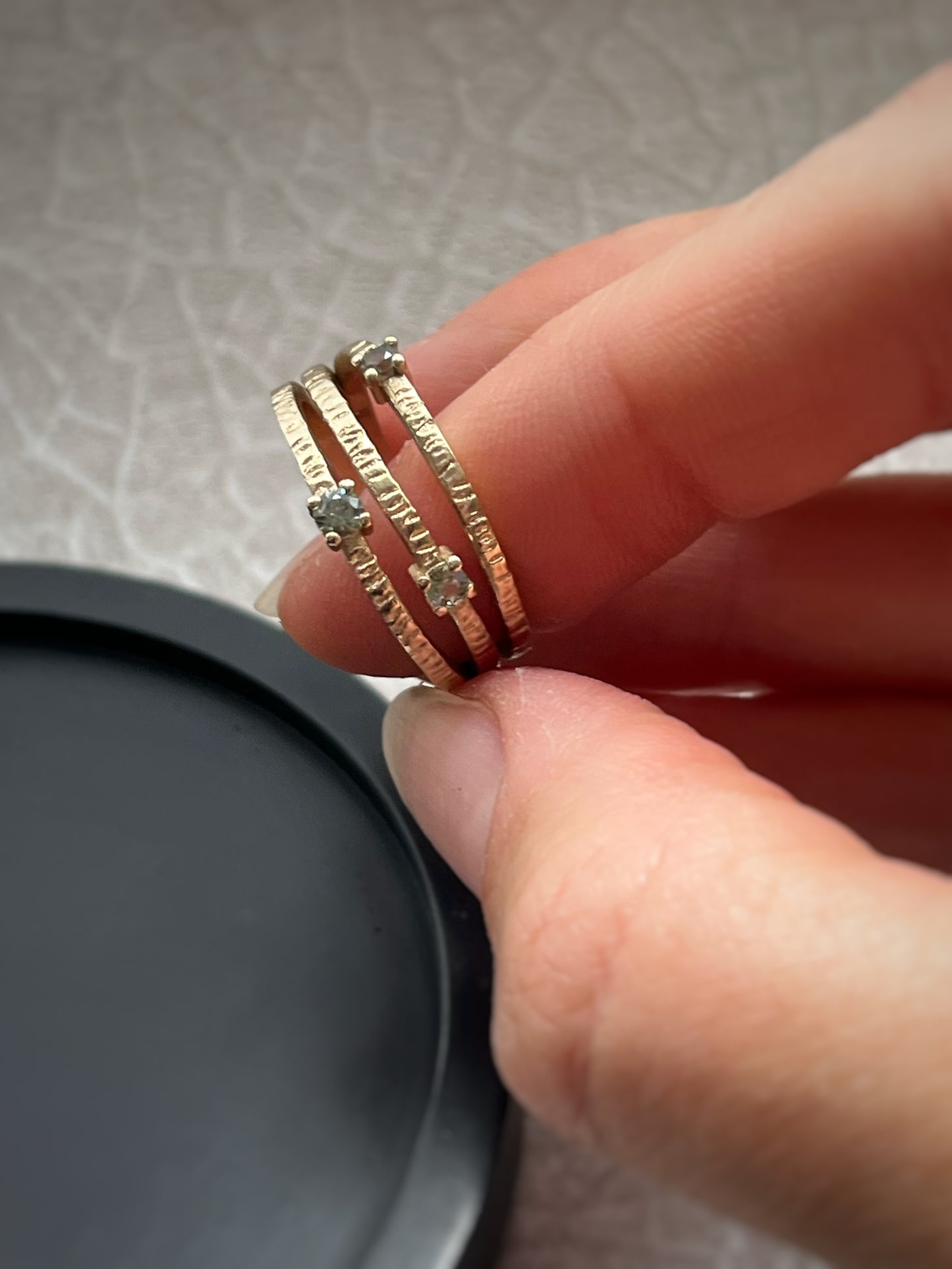 Solid 9ct Recycled Gold & Natural Green Sapphire Triple Band Ring – Handmade, Bark Textured, Hammered Gold Statement Ring