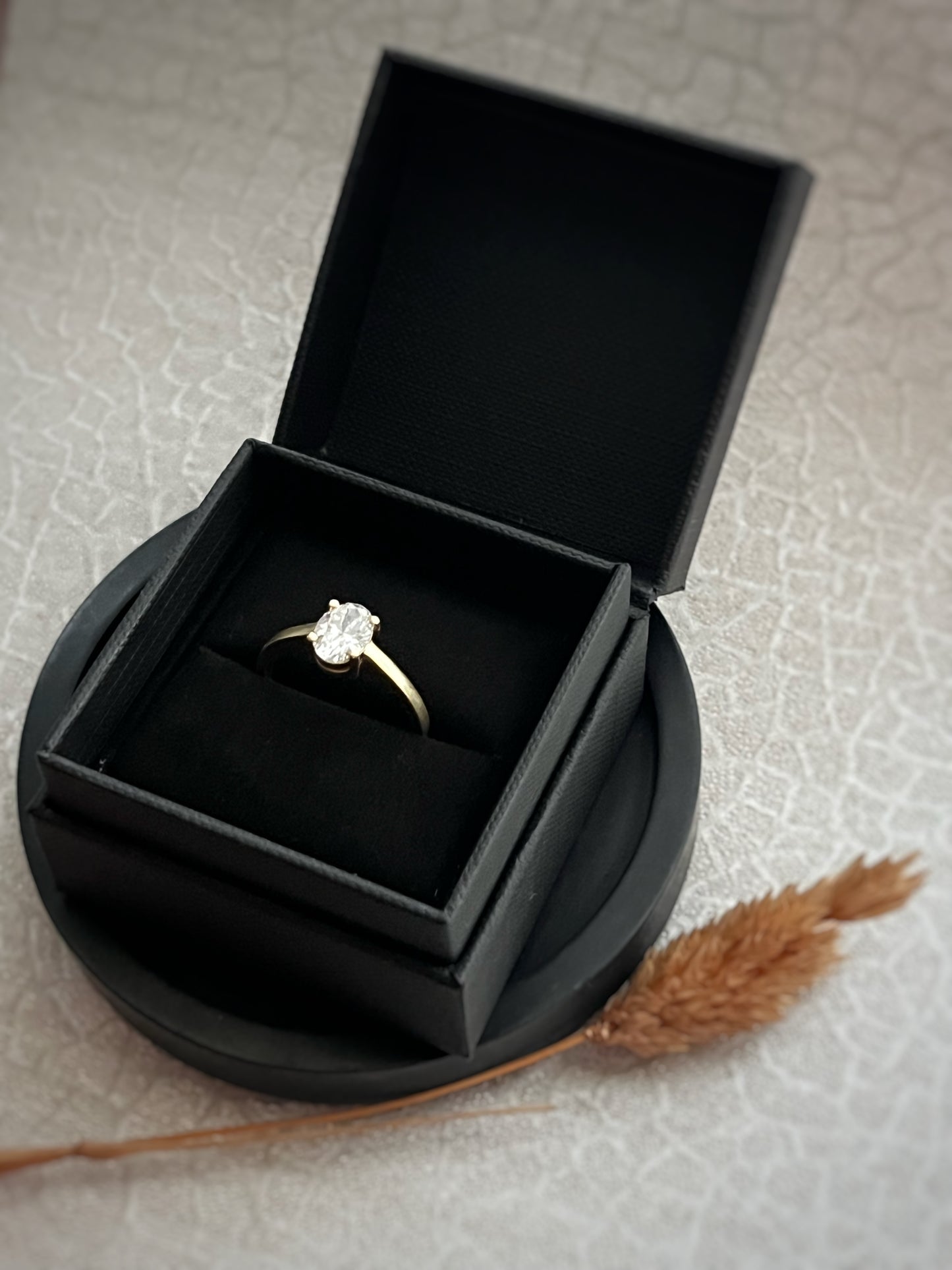Solid gold 9ct yellow gold 1 carat oval lab grown diamond engagement ring