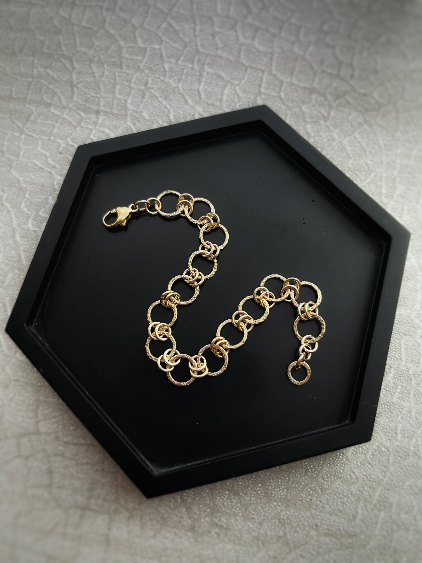 Solid 9ct gold hammered dimple sand coastal beach interlocking double yellow gold hoop bracelet
