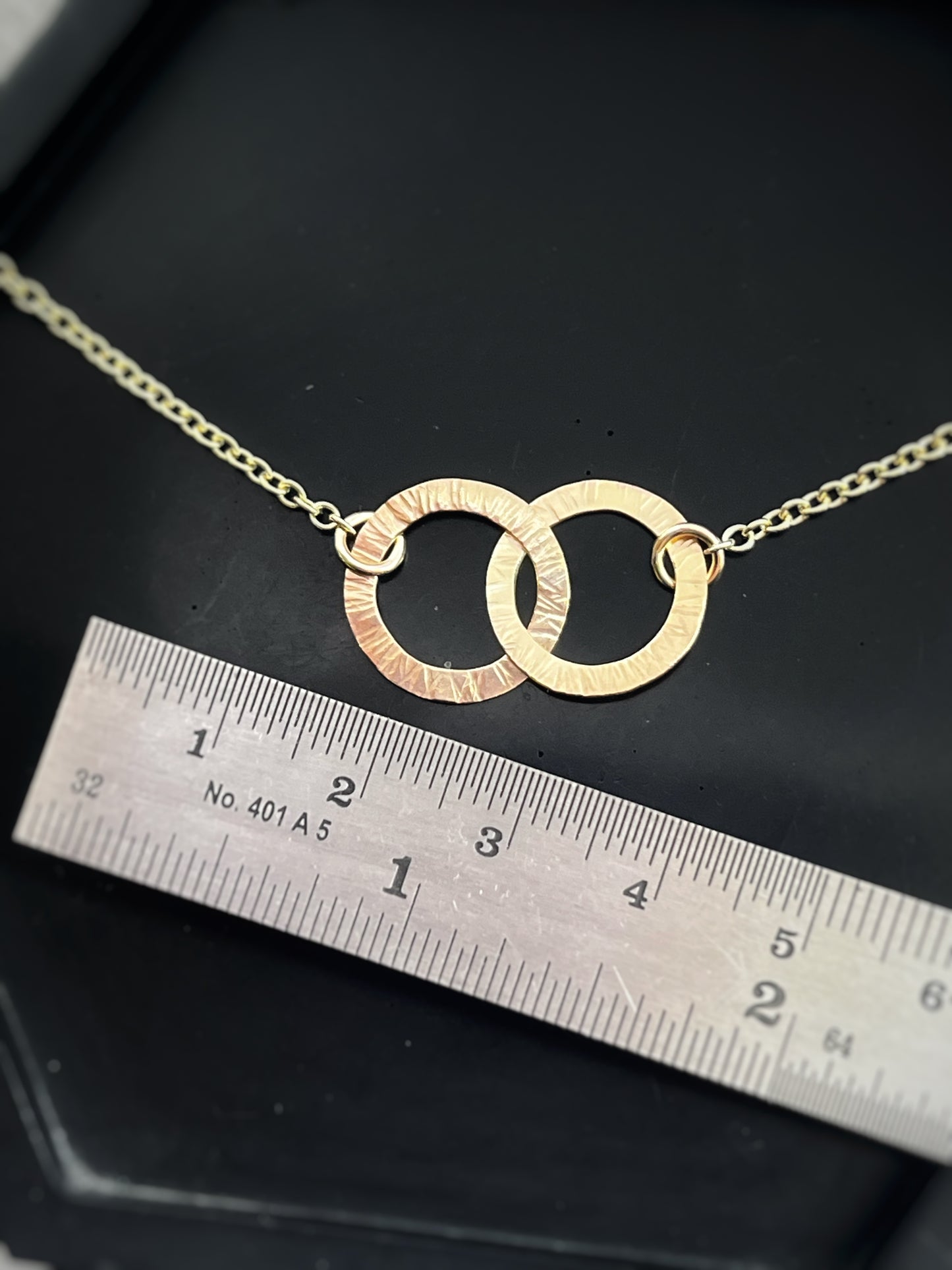 Solid 9ct gold large double interlocking circle hoop chunky chain, a handmade hammered textured necklace