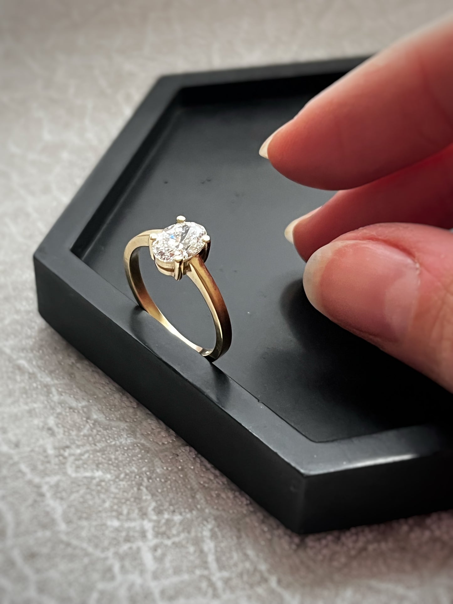 Solid gold 9ct yellow gold 1 carat oval lab grown diamond engagement ring