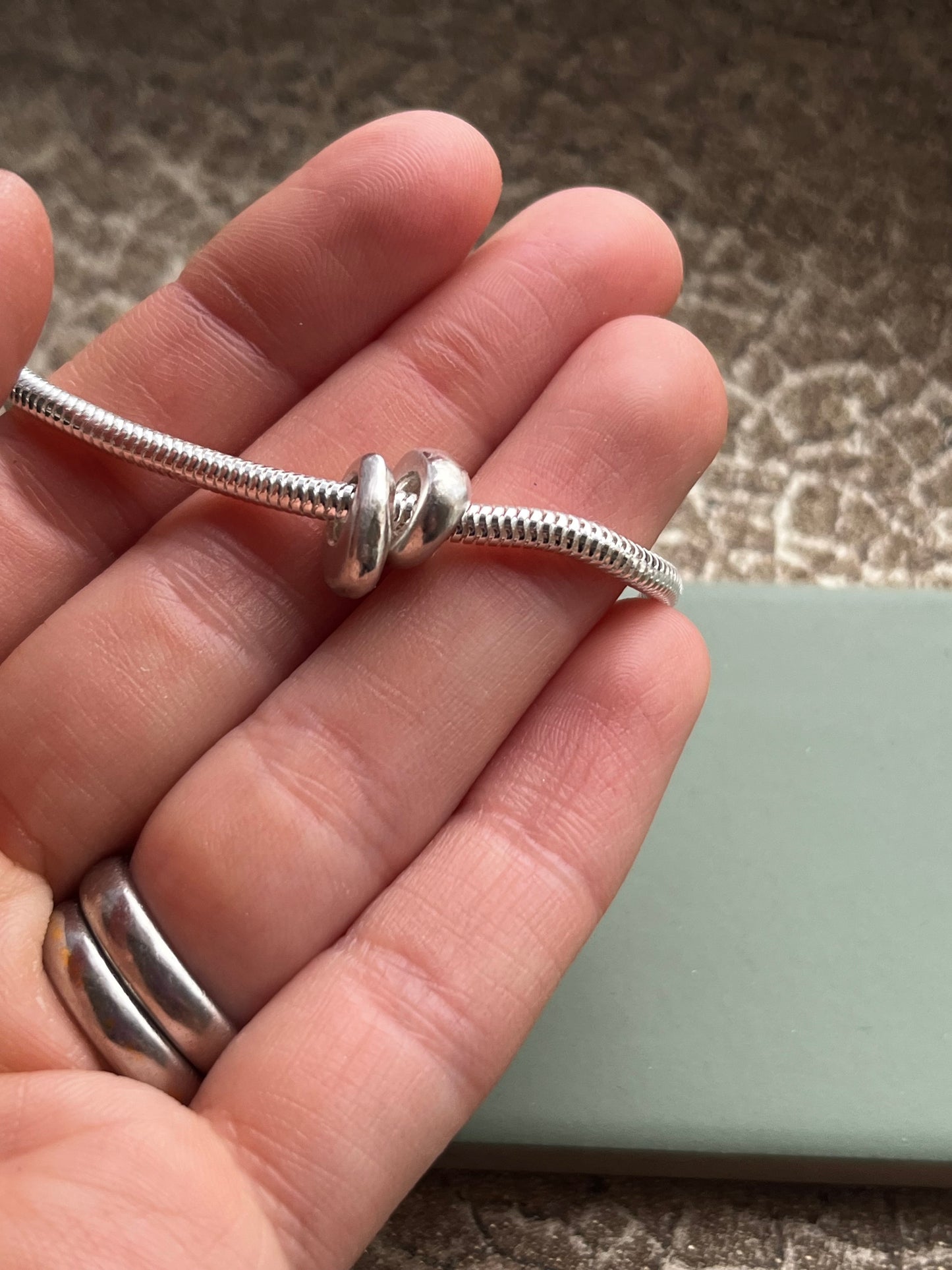 Sterling silver snake chain bracelet & 2 pebbles 7.5 inches