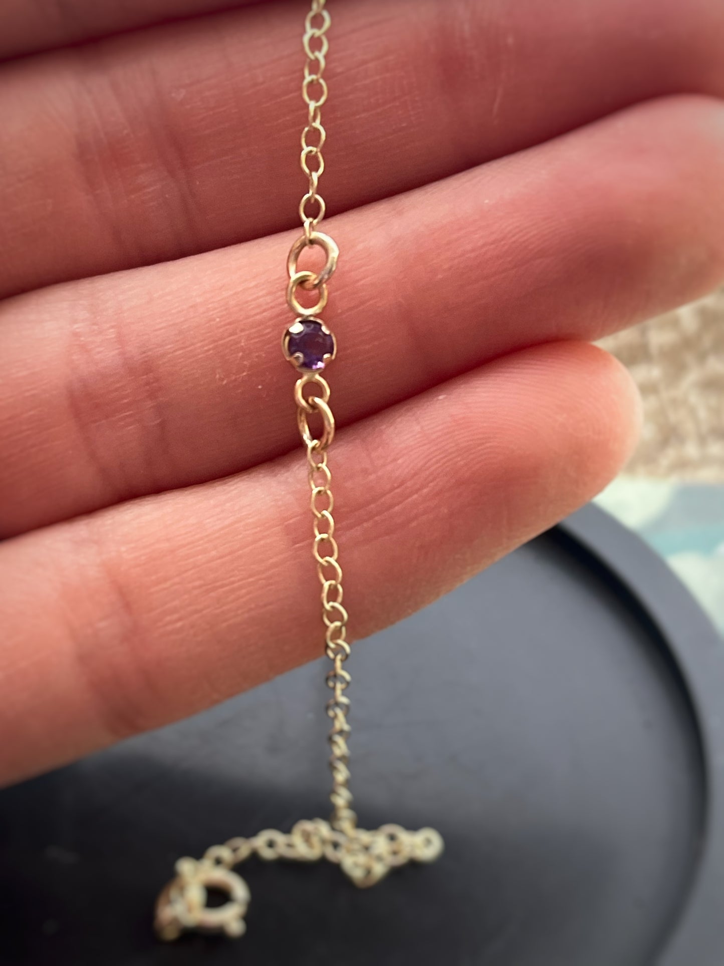 Solid 9ct yellow gold Amethyst bracelet 7.5 inches