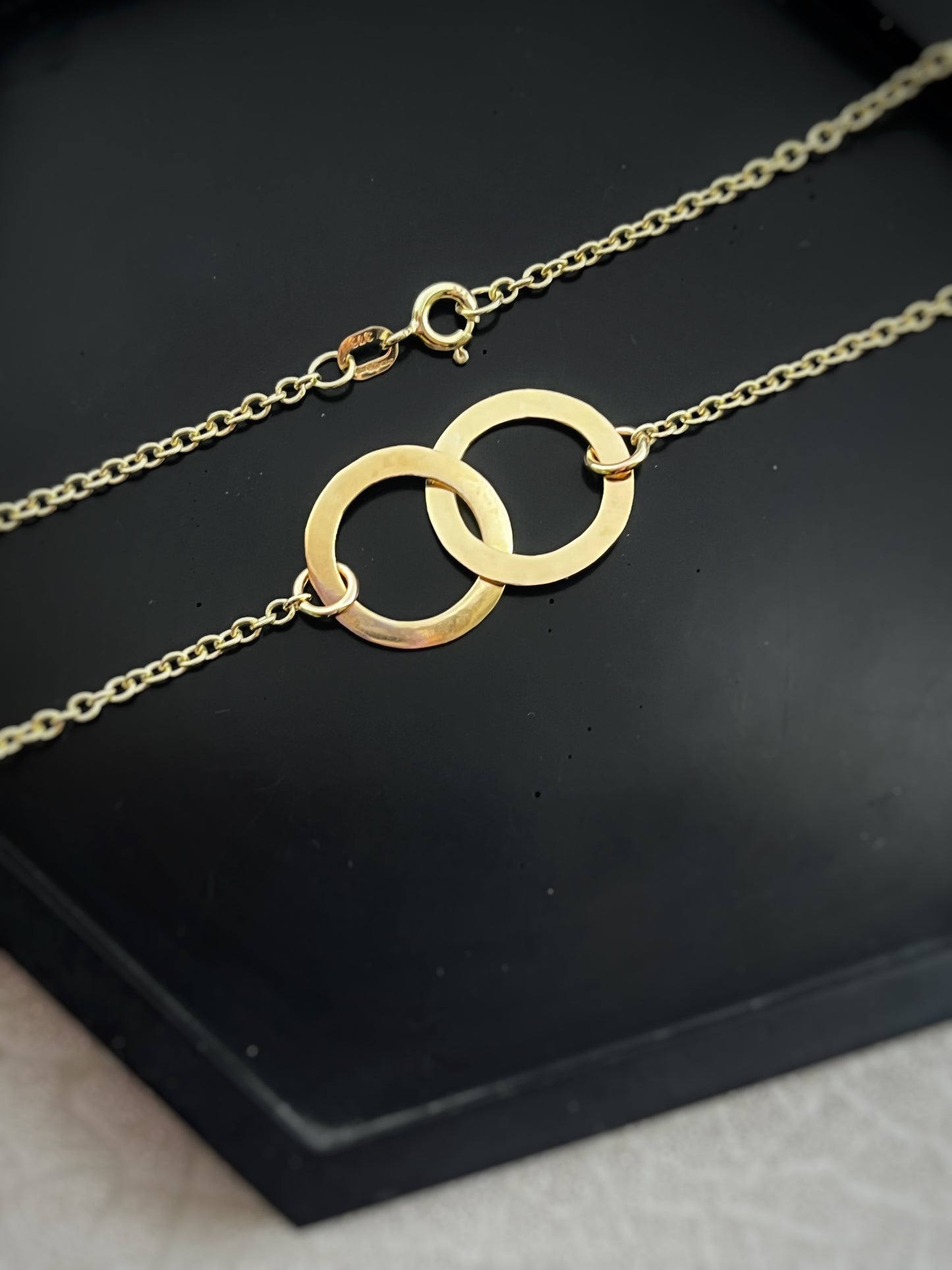 Solid 9ct gold large double interlocking circle hoop chunky chain, a handmade hammered textured necklace