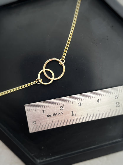 Solid 9ct gold, handmade hammered textured interlocking 9mm & 12mm circle curb chain necklace
