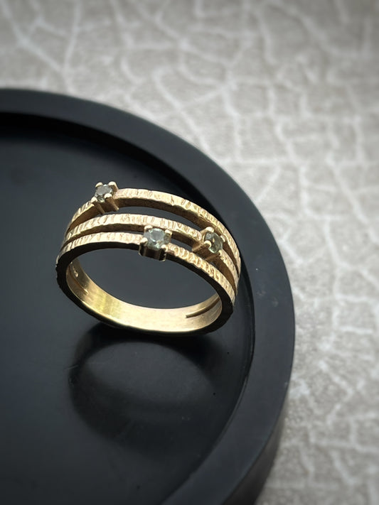 Solid 9ct Recycled Gold & Natural Green Sapphire Triple Band Ring – Handmade, Bark Textured, Hammered Gold Statement Ring