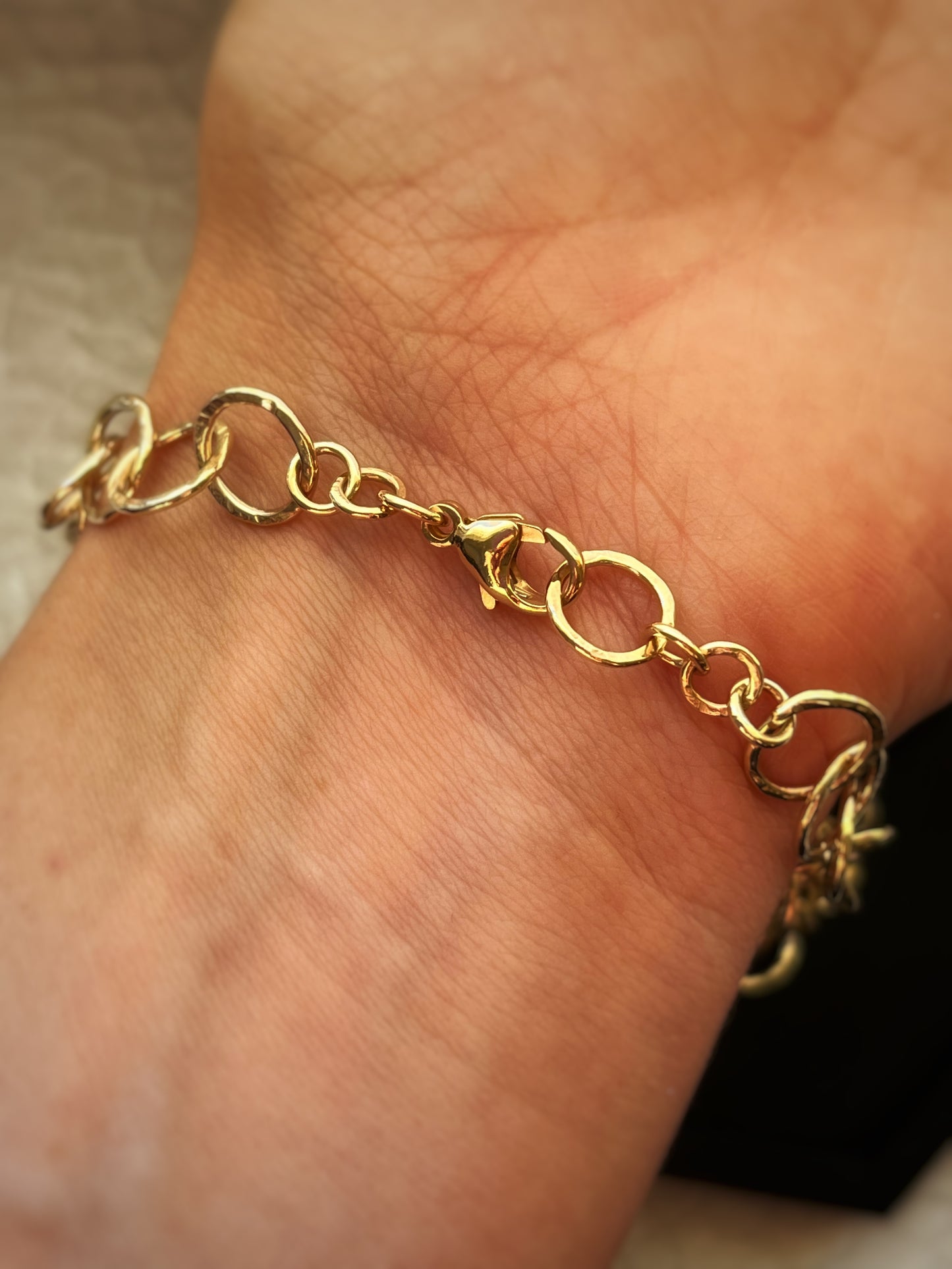 Solid 9ct gold hammered interlocking yellow gold hoop bracelet