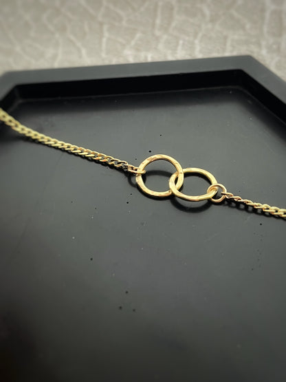 Solid 9ct gold, handmade hammered textured interlocking circle curb chain necklace