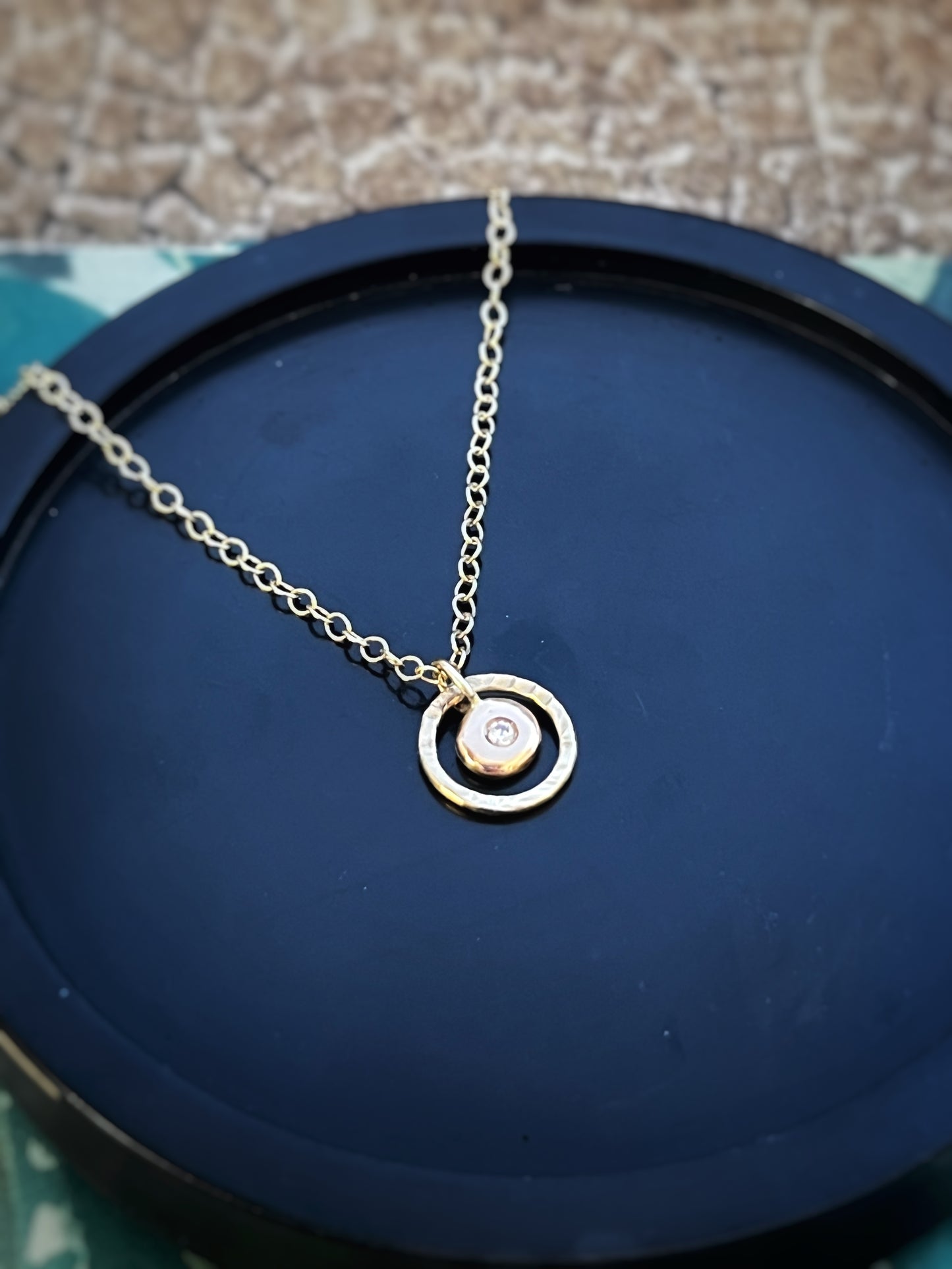 Solid 9ct yellow gold pebble & natural diamond hoop pendant necklace 18 inches