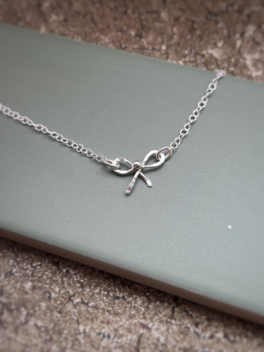 Hammered Bow little sterling silver necklace