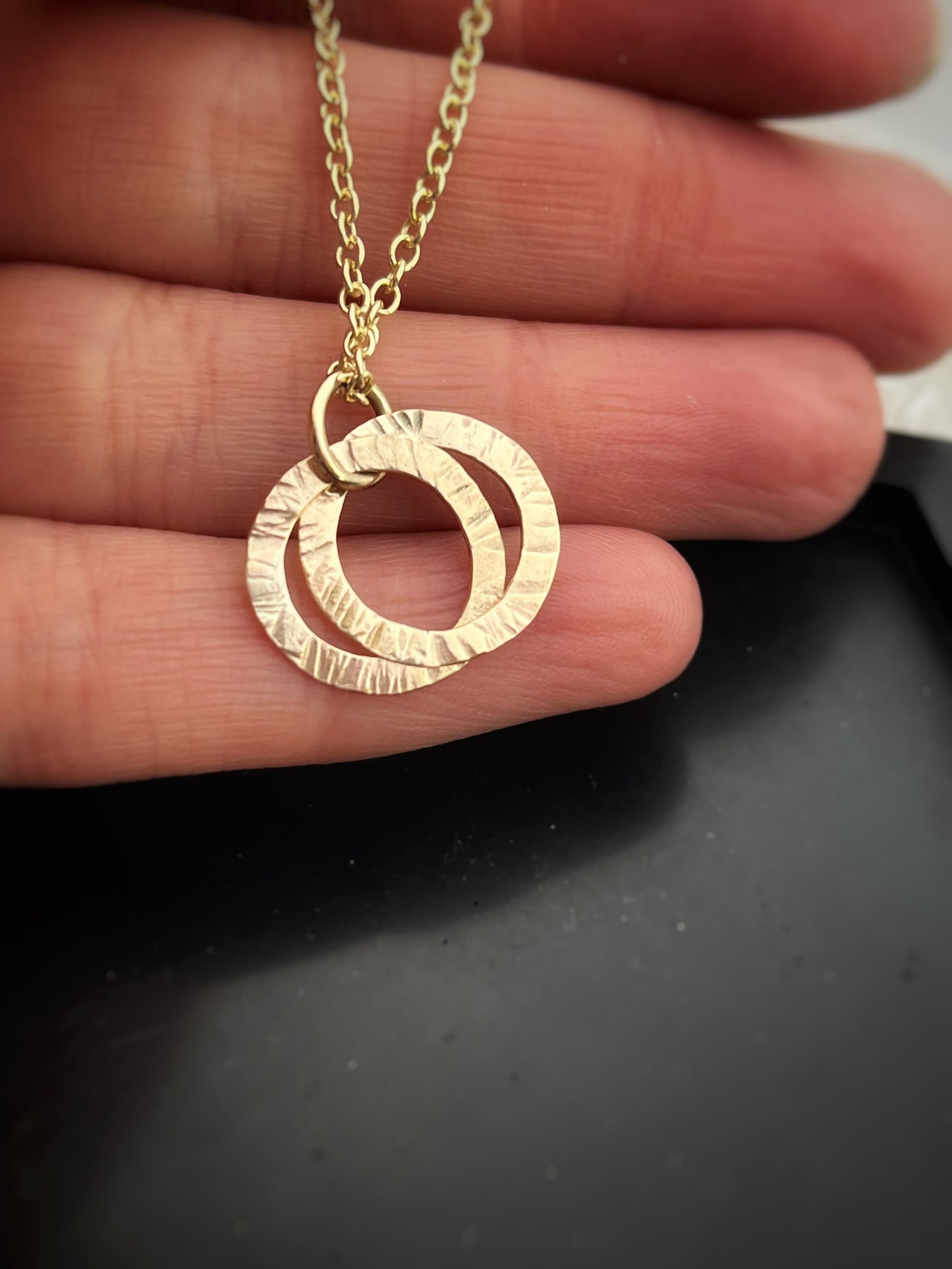 Solid 9ct gold large interlocking Russian twist style circle pendant, a handmade hammered textured necklace