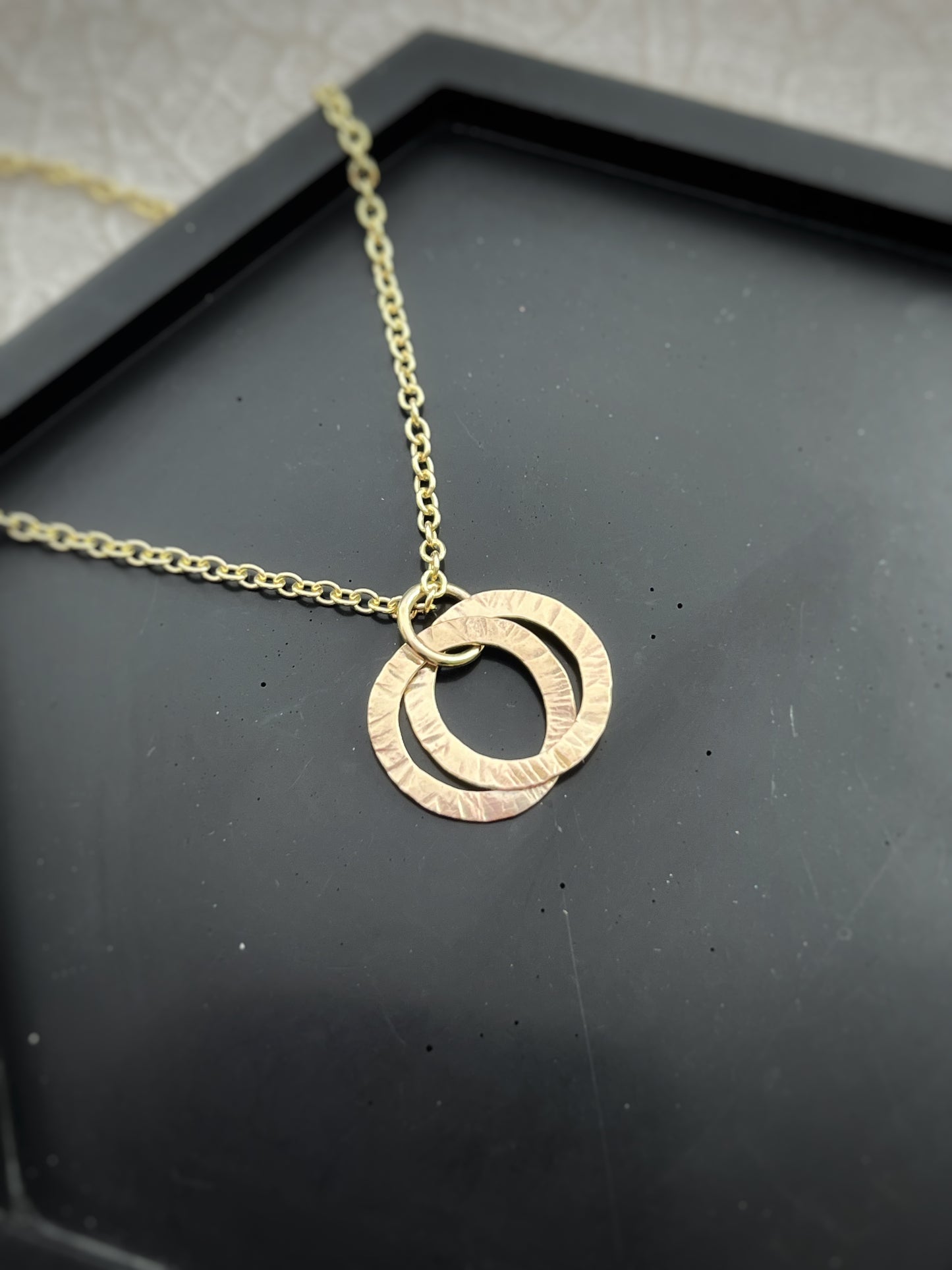 Solid 9ct gold large interlocking Russian twist style circle pendant, a handmade hammered textured necklace