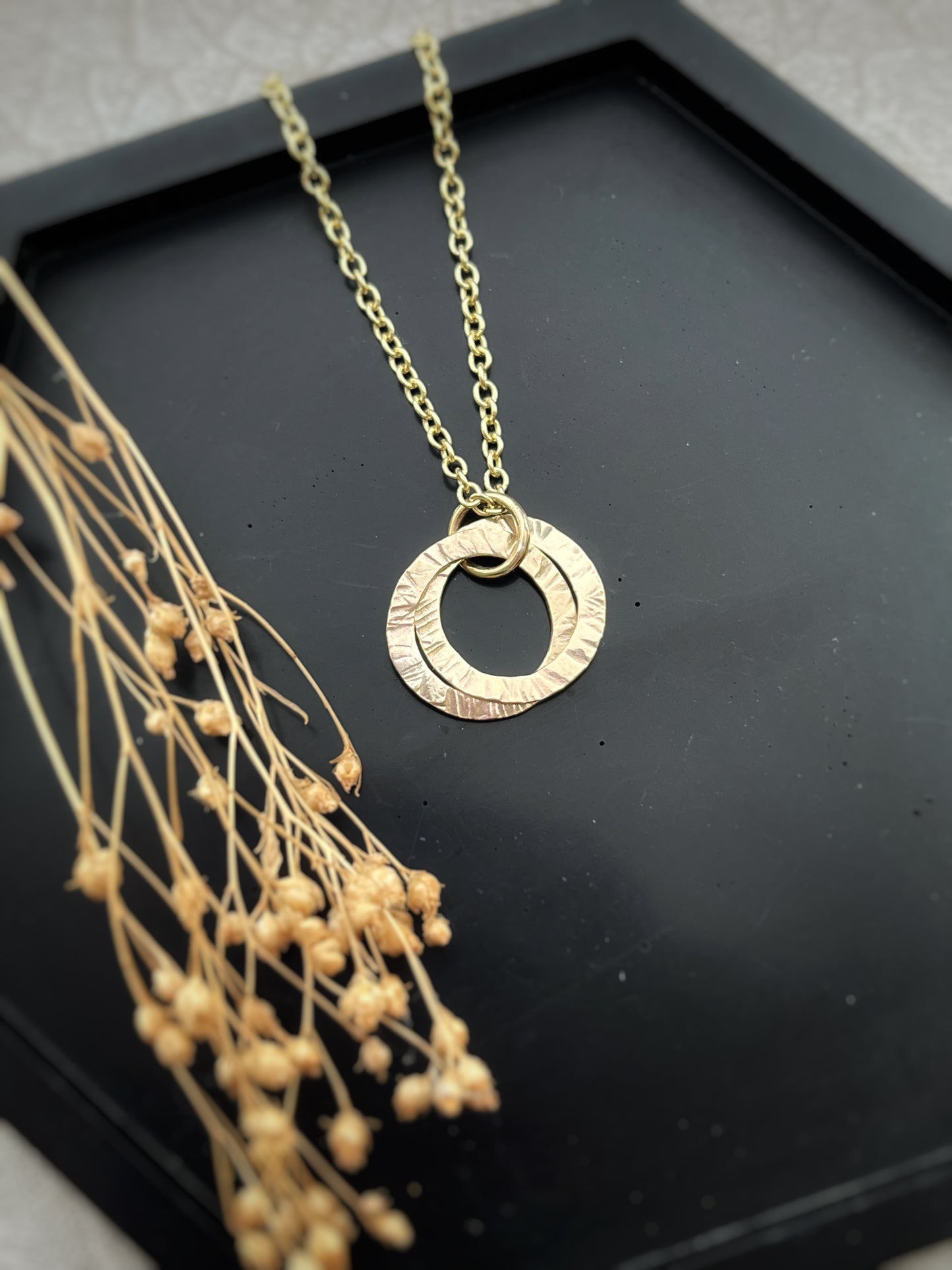 Solid 9ct gold large interlocking Russian twist style circle pendant, a handmade hammered textured necklace