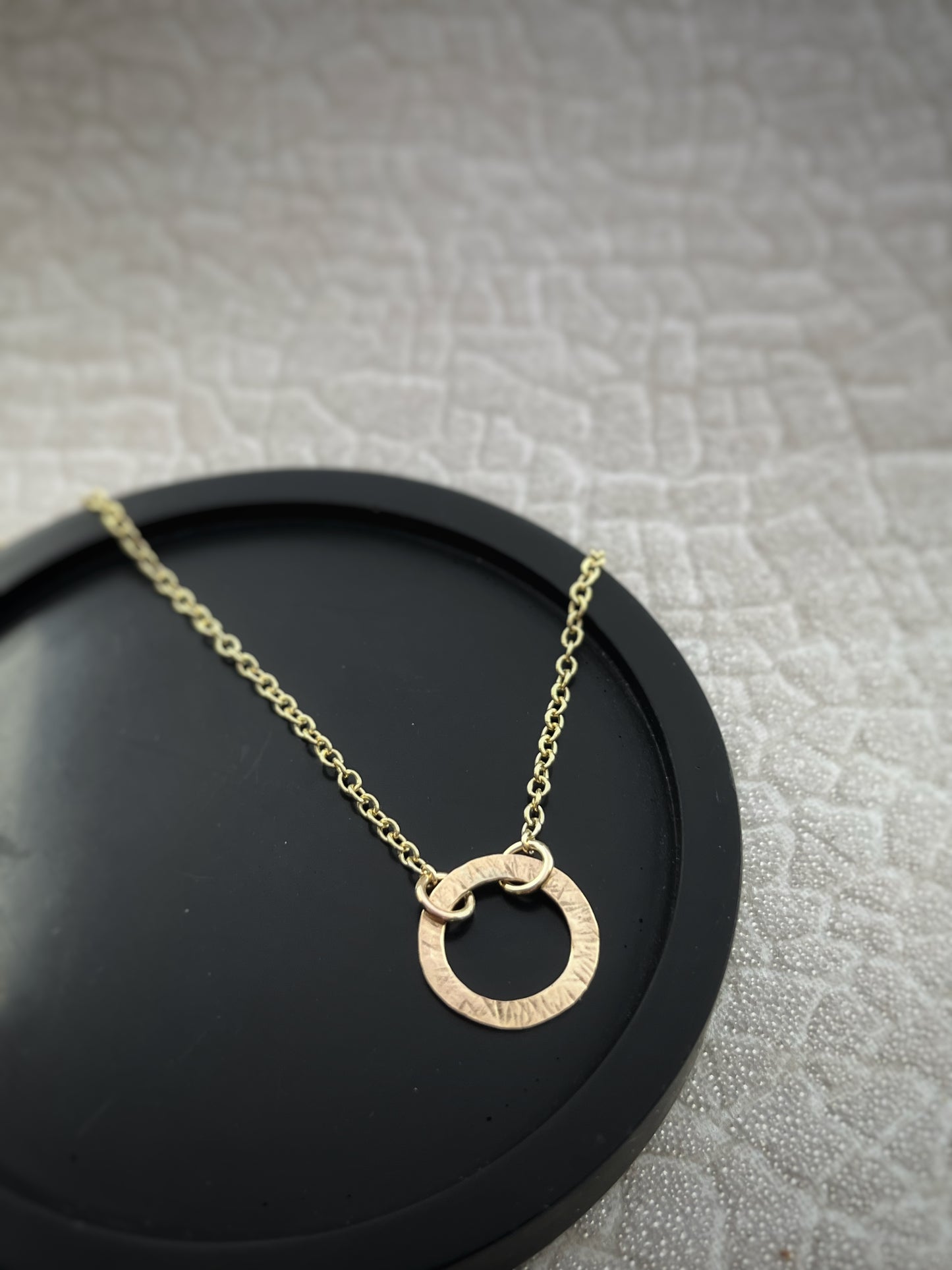 Solid 9ct gold large single circle hoop pendant & solid chunky chain, a handmade hammered textured necklace