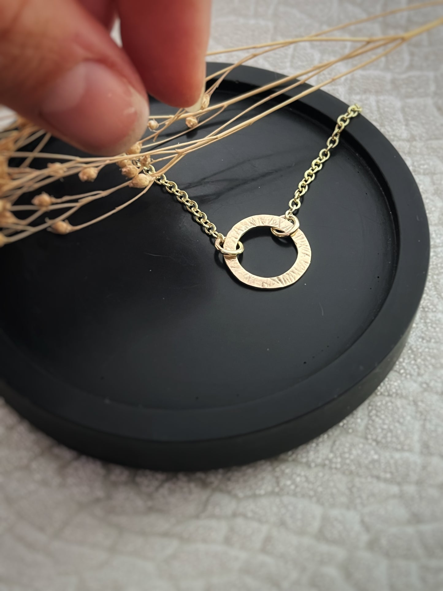 Solid 9ct gold large single circle hoop pendant & solid chunky chain, a handmade hammered textured necklace