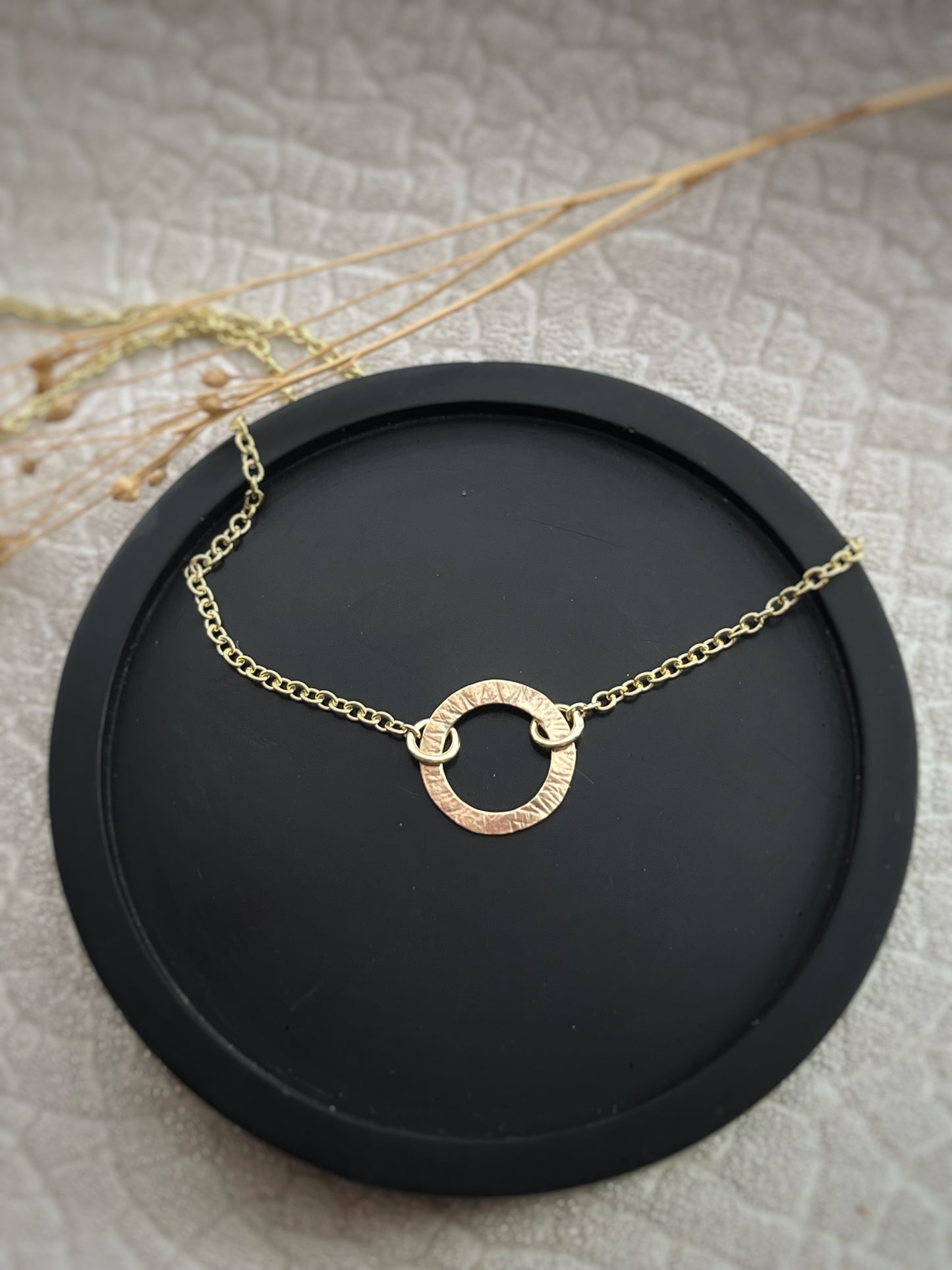 Solid 9ct gold large single circle hoop pendant & solid chunky chain, a handmade hammered textured necklace