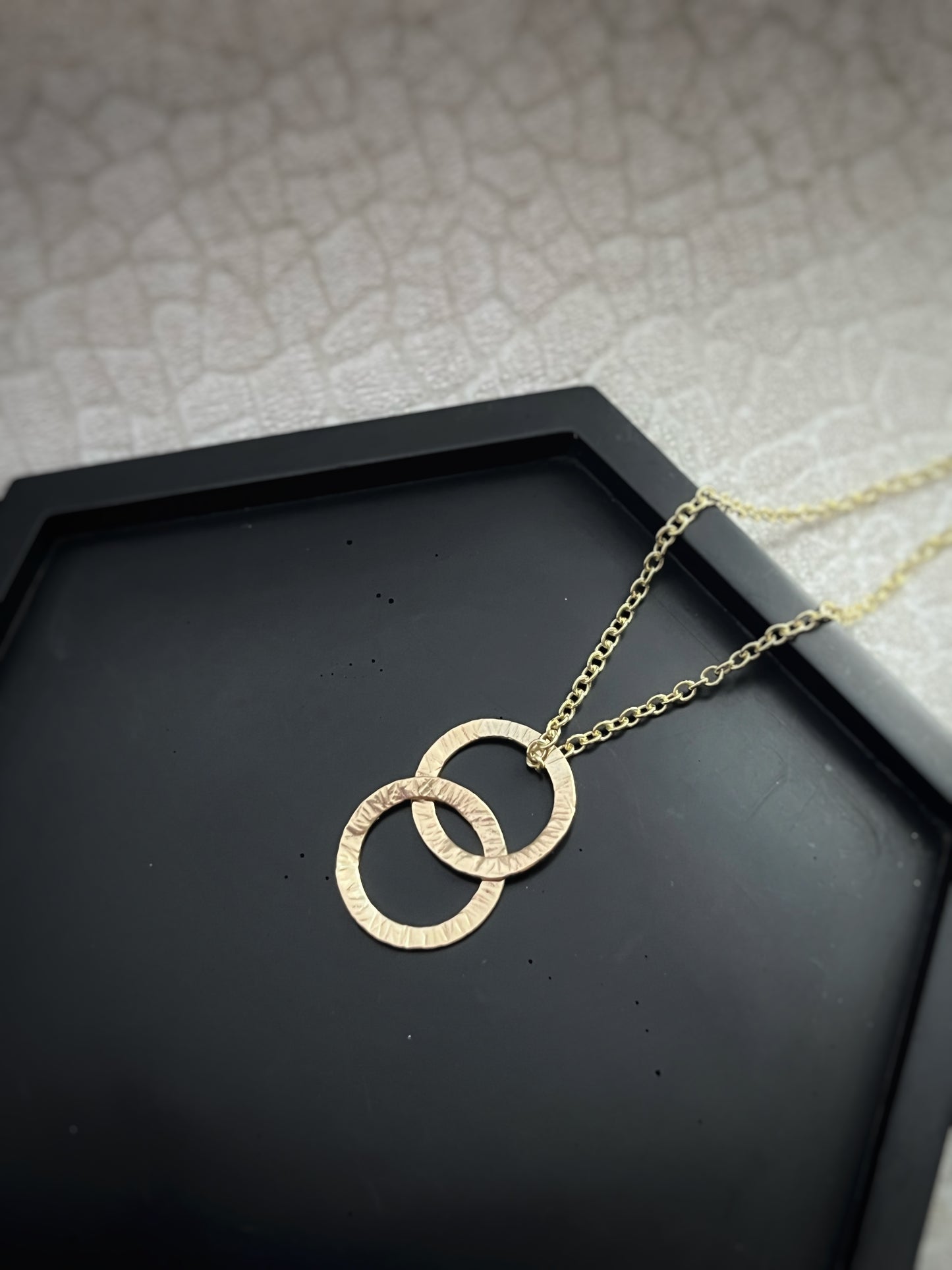 Solid 9ct gold large interlocking circle pendant & solid chunky chain, a handmade hammered textured necklace