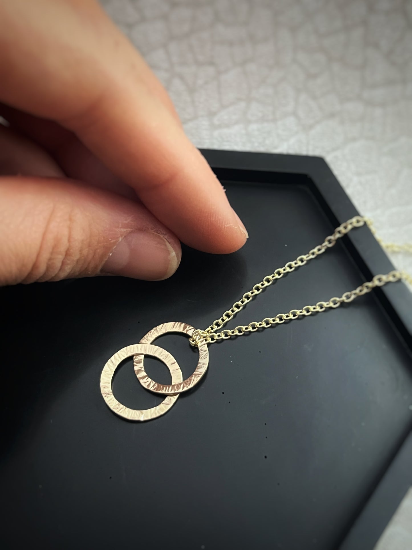 Solid 9ct gold large interlocking circle pendant & solid chunky chain, a handmade hammered textured necklace