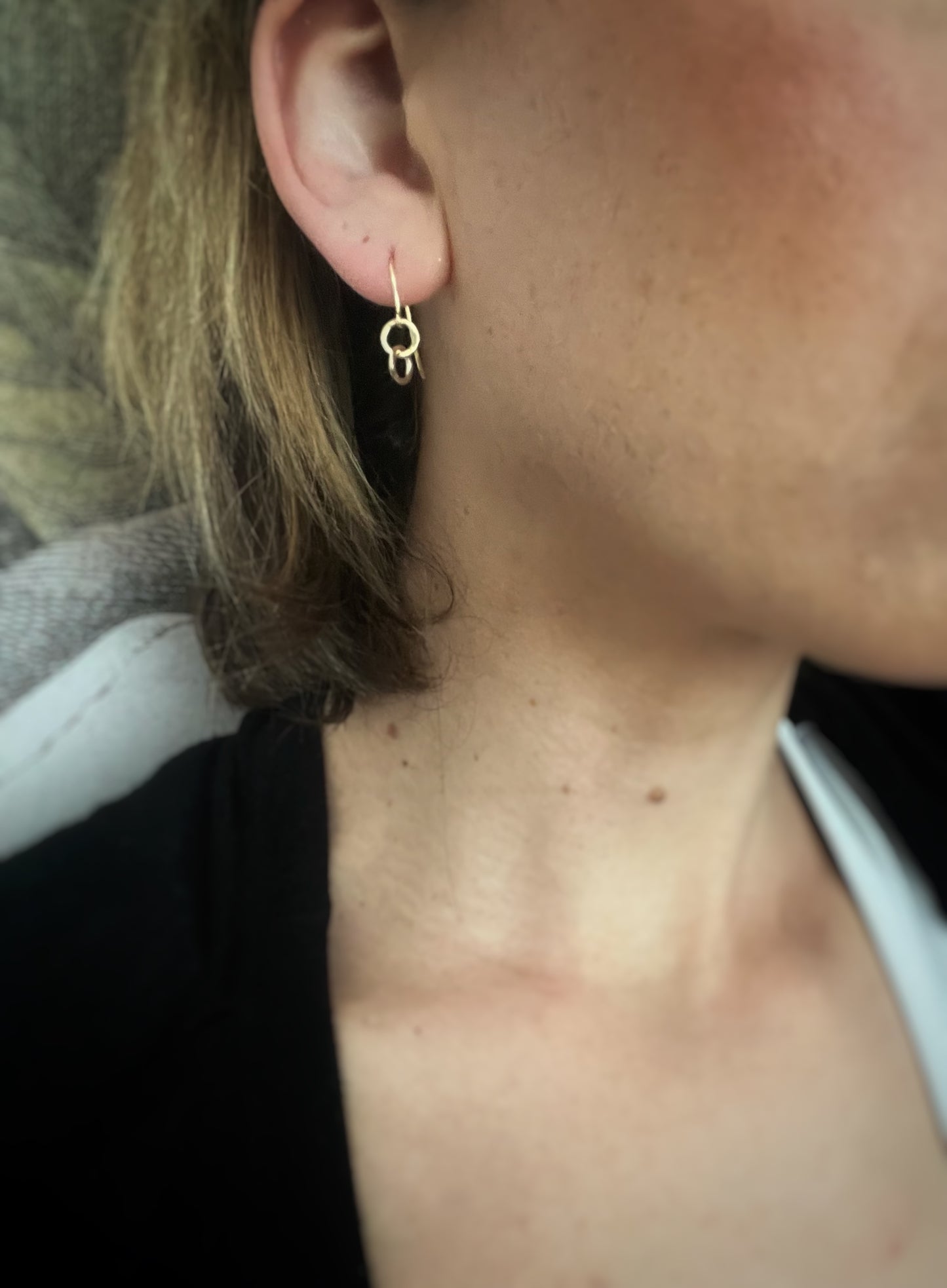 Simple solid 9ct yellow gold bark texture dangly round 2 hoop earrings- 6mm