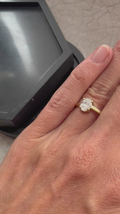 Solid gold 9ct yellow gold 1 carat oval lab grown diamond engagement ring