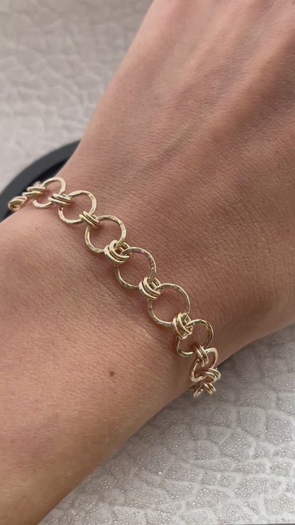 Solid 9ct gold hammered interlocking double yellow gold hoop bracelet
