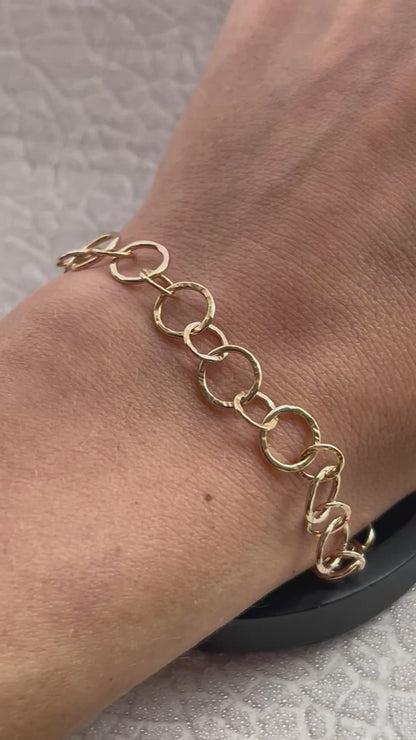 Solid 9ct gold hammered interlocking 2 size yellow gold hoop bracelet