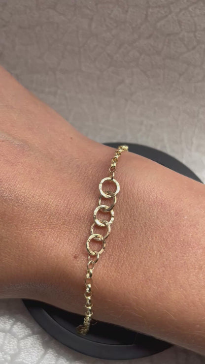 Solid 9ct gold heavy 2.3 belcher chain hammered 5 interlocking yellow gold hoop bracelet