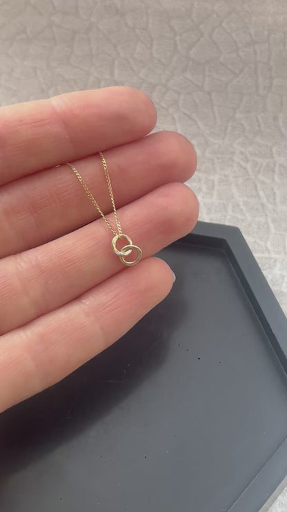 Solid 9ct yellow gold tiny interlocking double 5mm hammered hoop pendant, recycled small simple tree bark stacking hoop