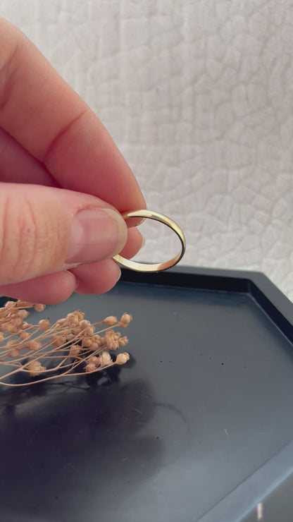 Solid 9ct yellow gold 2mm D section simple plain modern delicate recycled gold half round band ring